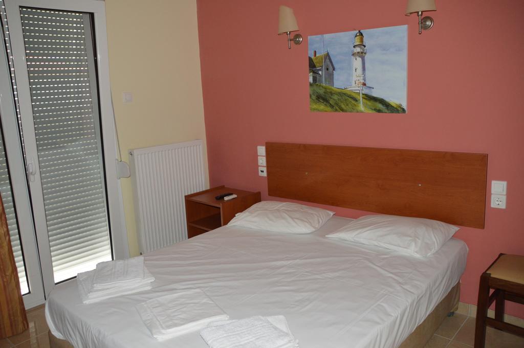 קמנה וורלה Marvi Hotel מראה חיצוני תמונה
